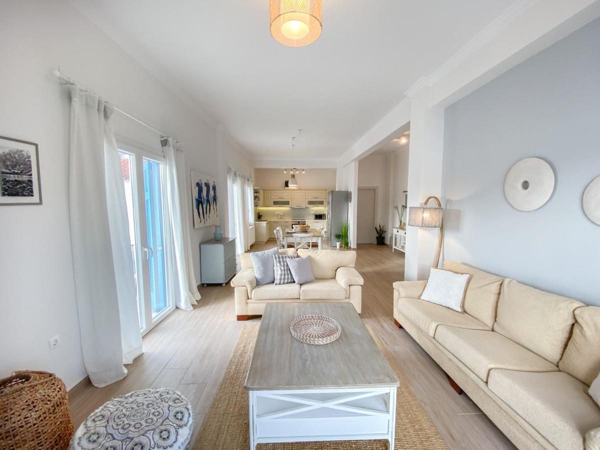 Poros Town Beautiful House By The Seaヴィラ エクステリア 写真
