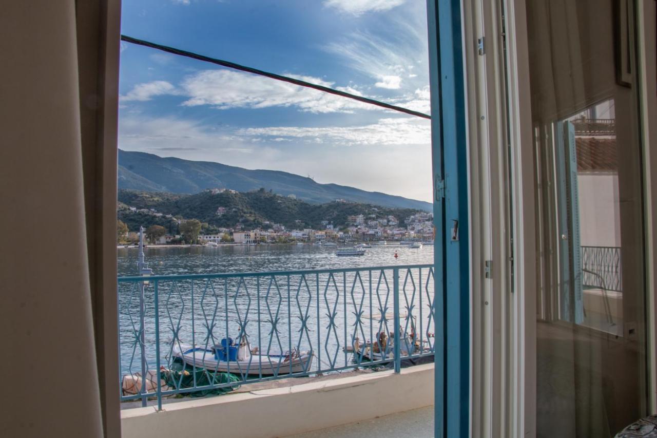 Poros Town Beautiful House By The Seaヴィラ エクステリア 写真